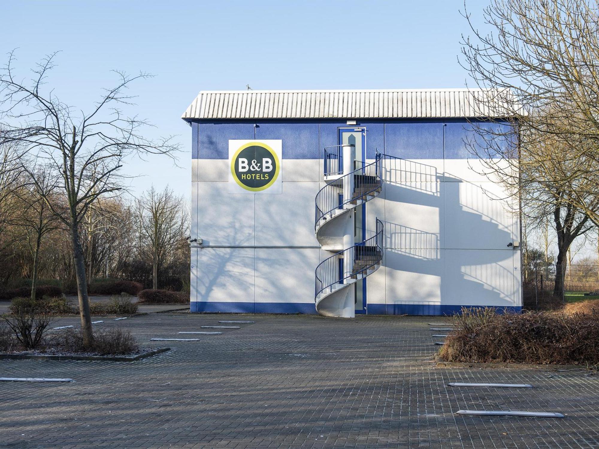 B&B Hotel Rostock-Broderstorf Buitenkant foto